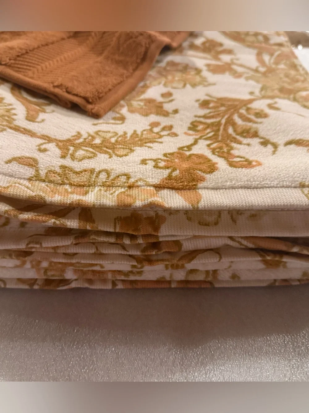 New Vintage Pottery Barn Antonia Kalamkari Bath Towel Set, Two, Warm, 26X55”